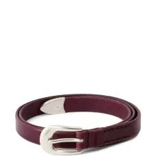 Кожаный ремень с пряжкой серебристого оттенка