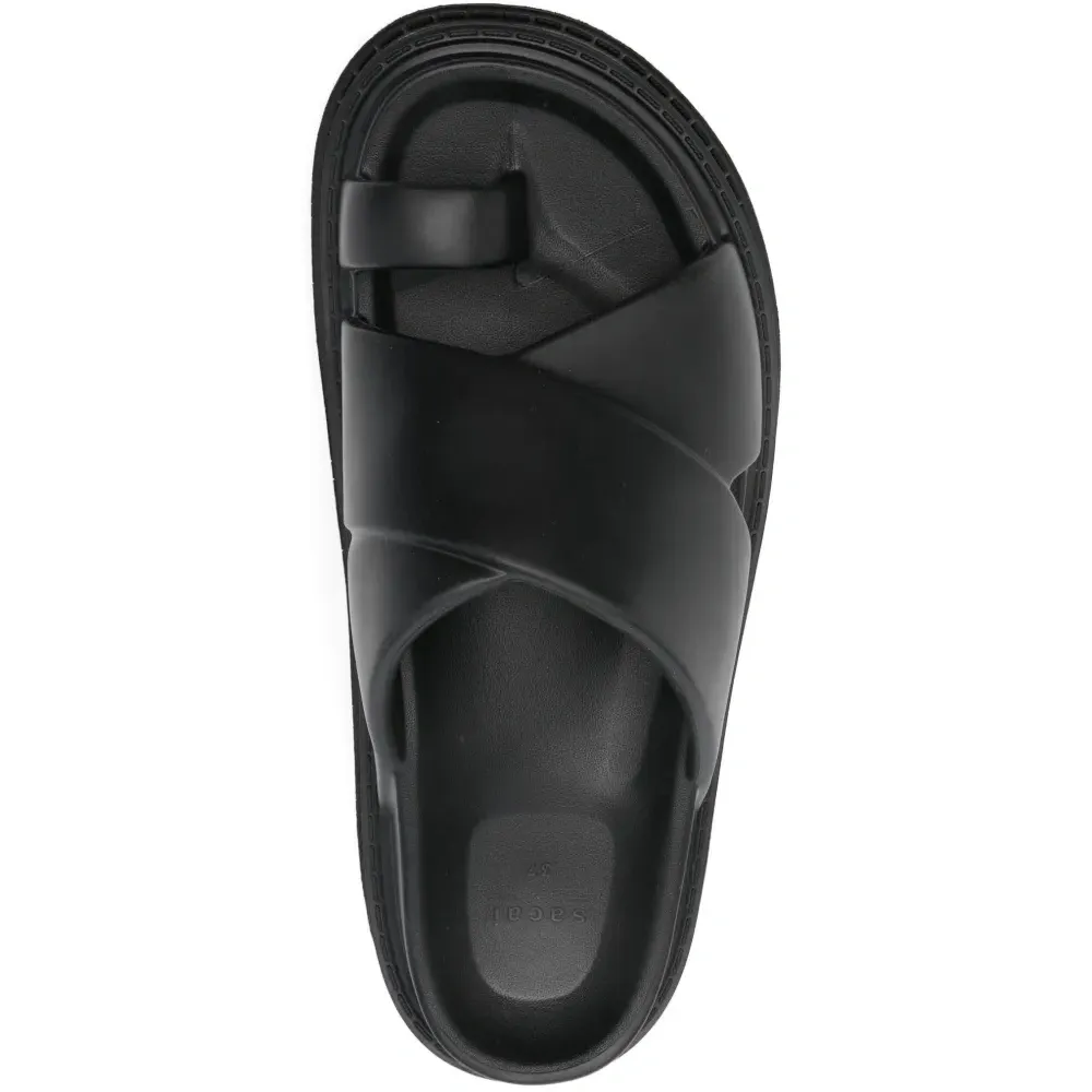 Босоножки на платформе с перекрещивающимися ремешками