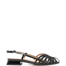 Декорированные босоножки Декорированные босоножки