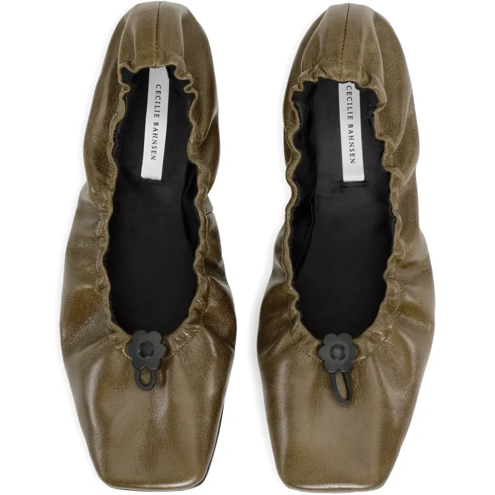 Балетки Orbella с цветочным декором