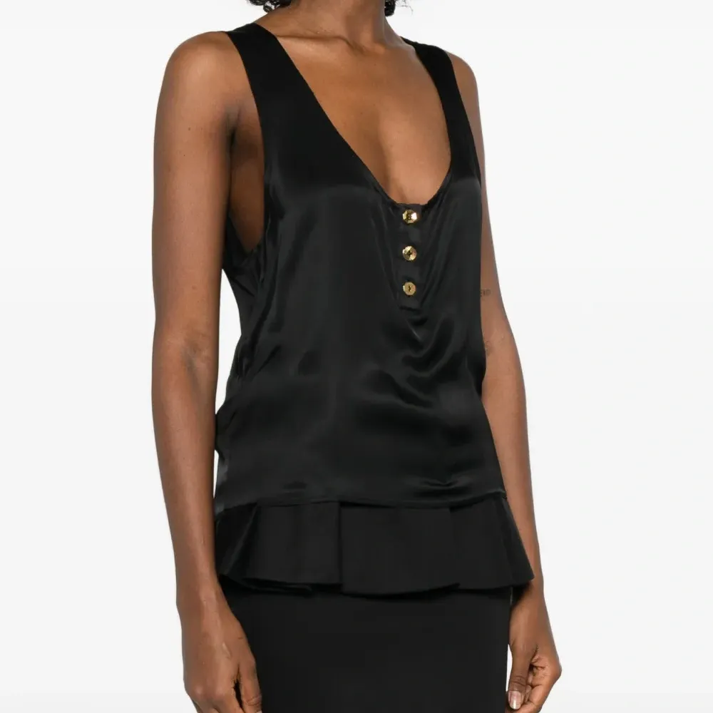 Топ с V-образным вырезом и пуговицами