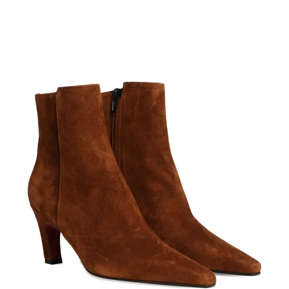 Замшевые ботильоны на каблуке Yanira