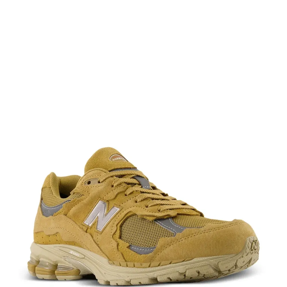 Кроссовки с логотипом N