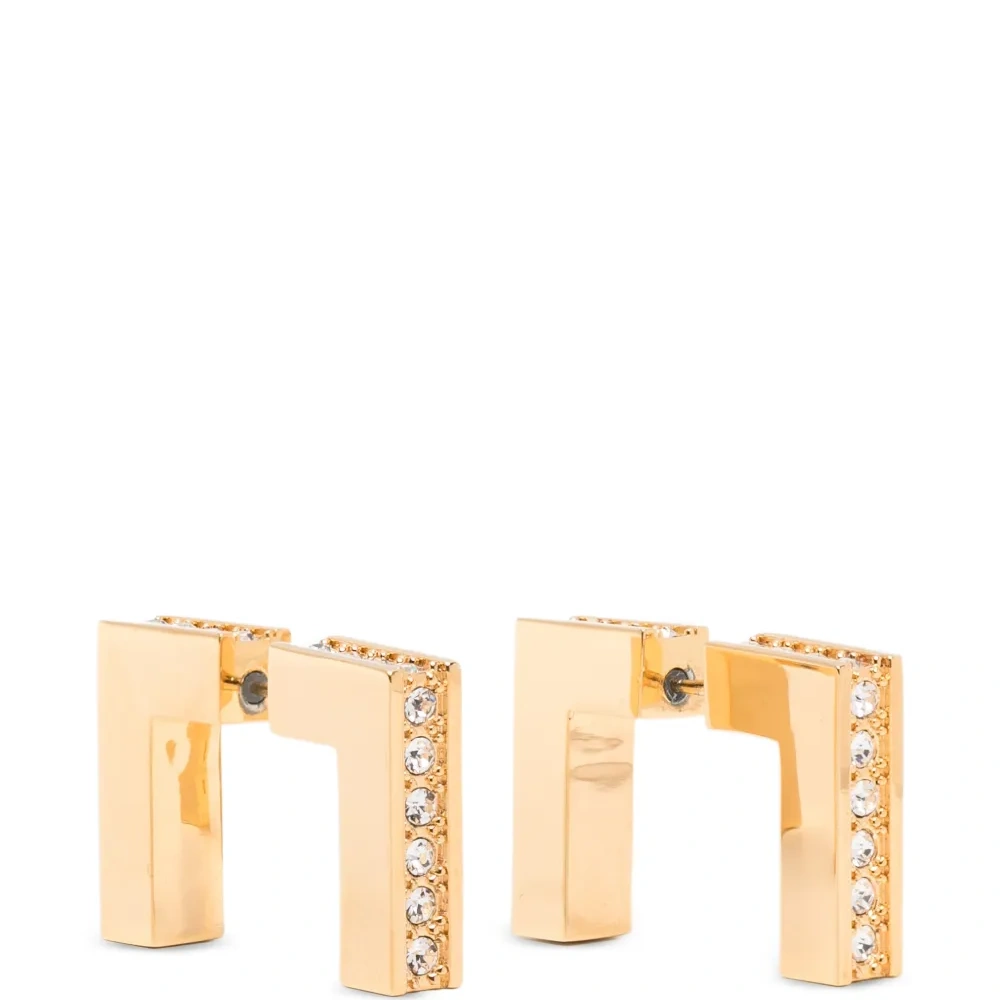 Серьги, украшенные кристаллами