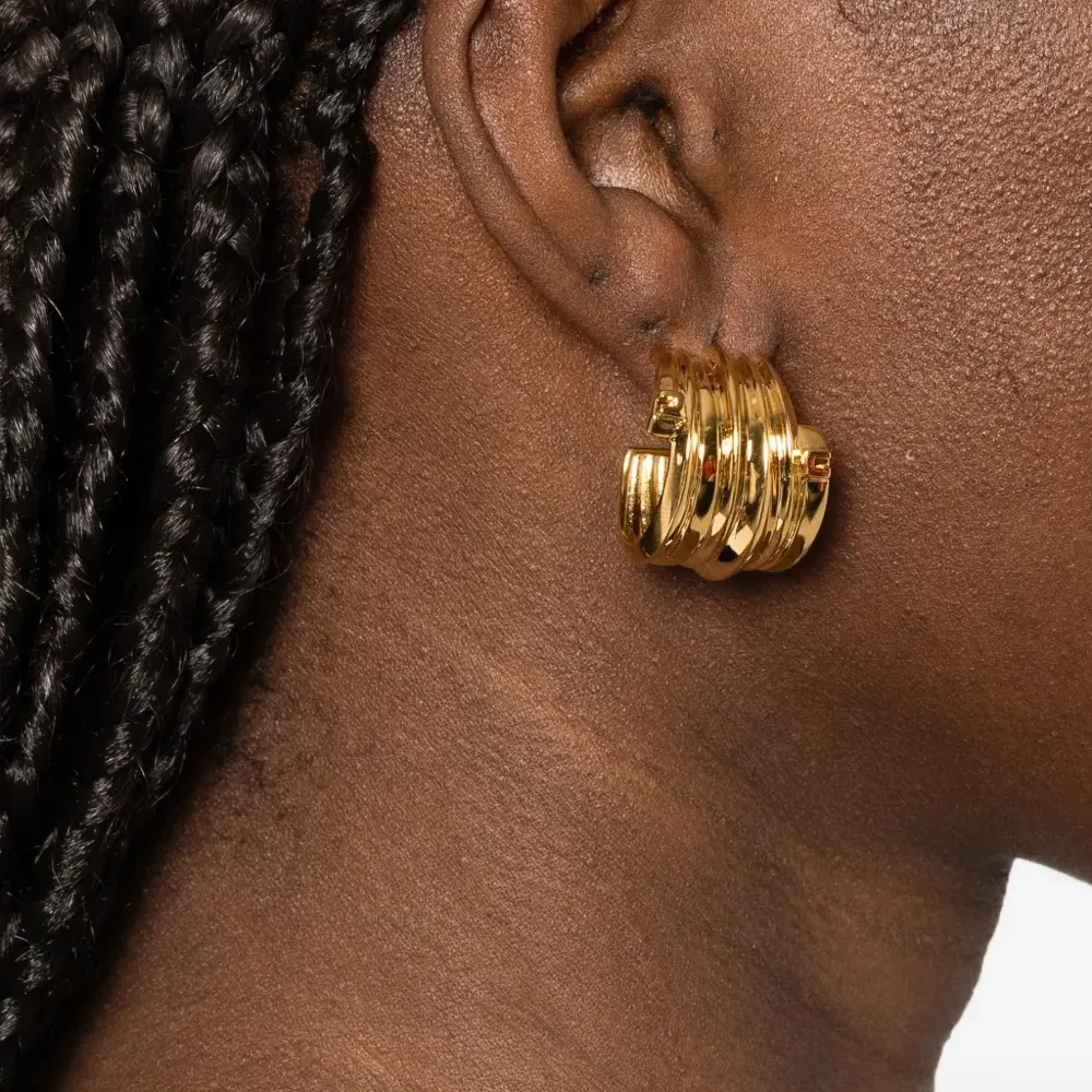 Серьги-кольца с рельефной поверхностью