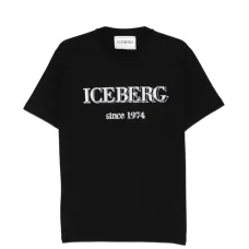 Футболка с логотипом