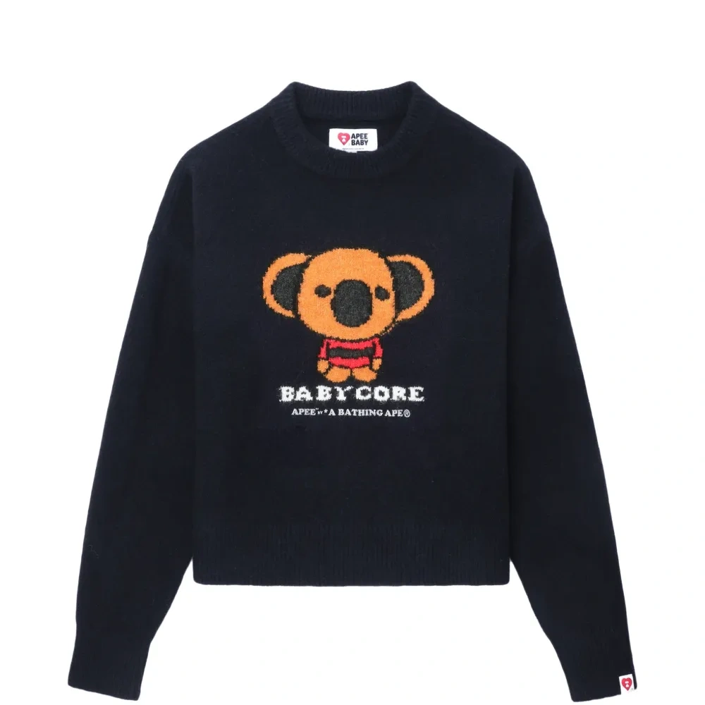 Свитер с графичным принтом