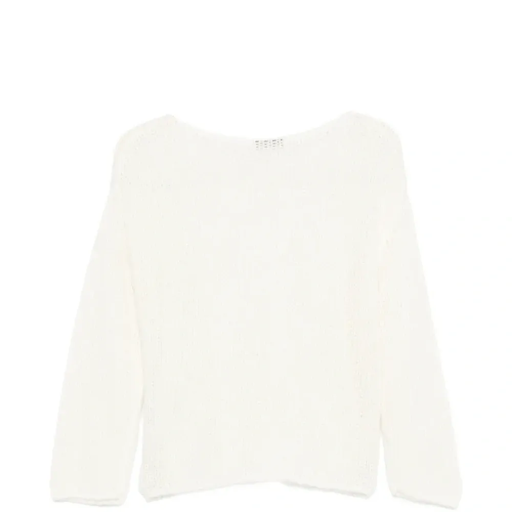 Свитер с вырезом "лодочка"