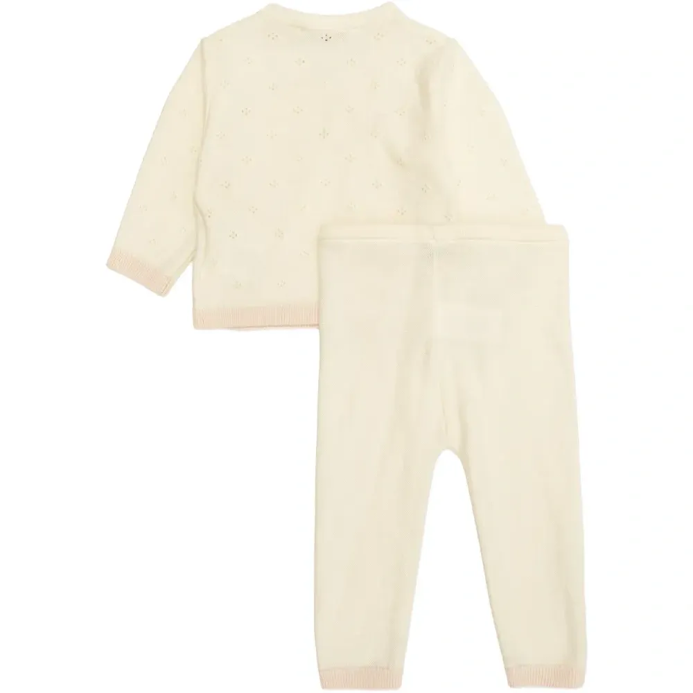 Комплект: брюки на пуговицах и рубашка с длинными рукавами