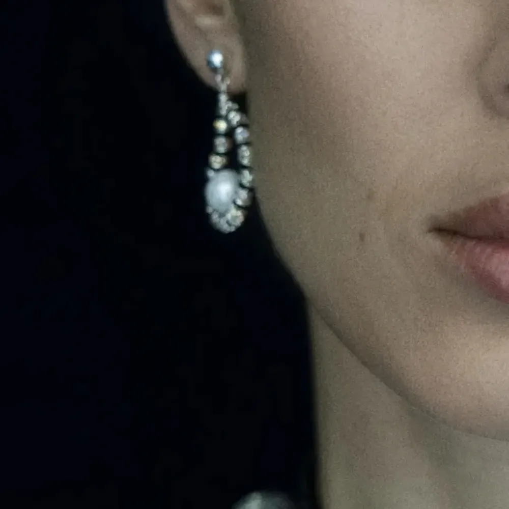 Серьги-подвески с искусственным жемчугом