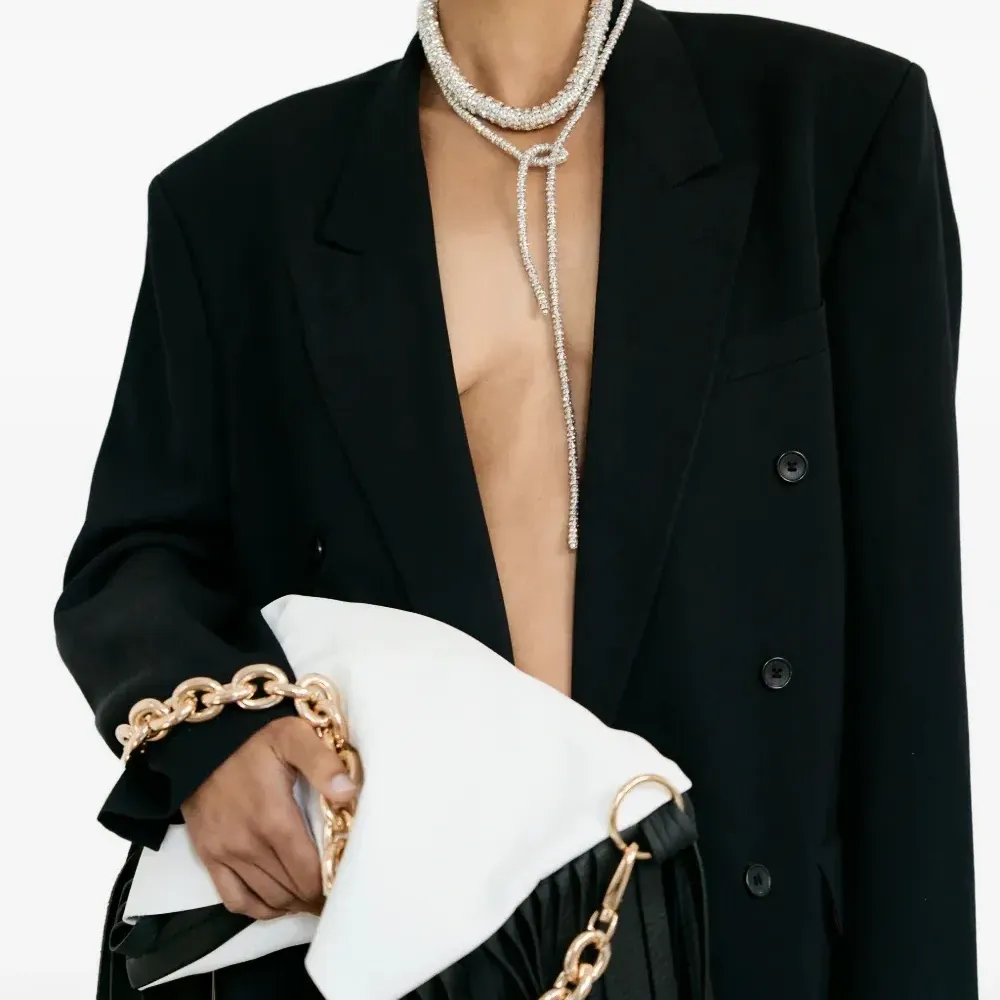 Колье с застежкой тогл