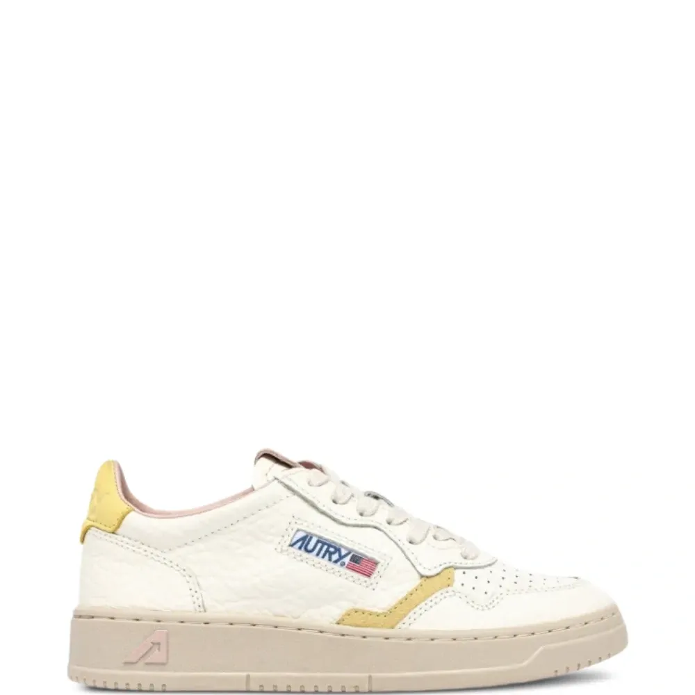 Кроссовки Medalist на шнуровке