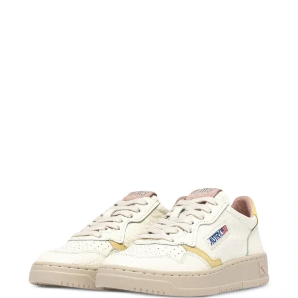 Кроссовки Medalist на шнуровке