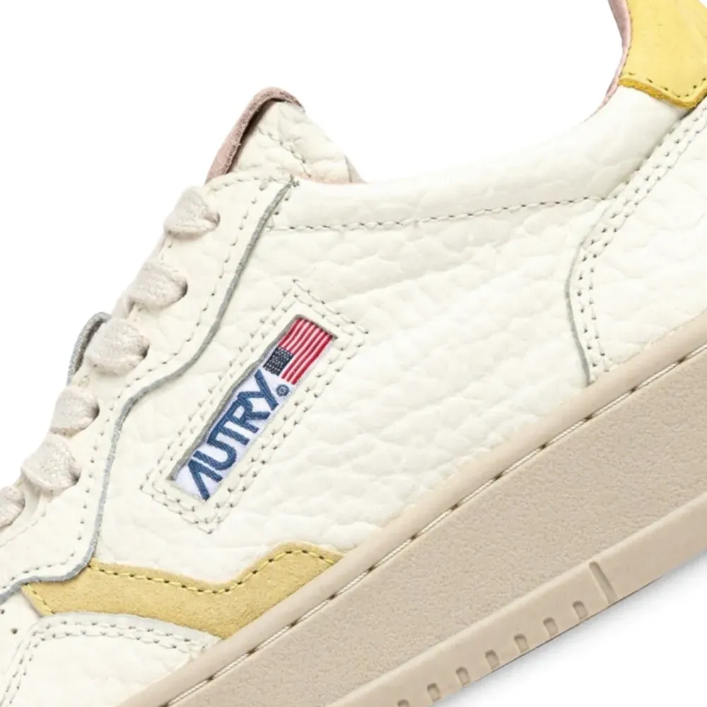 Кроссовки Medalist на шнуровке