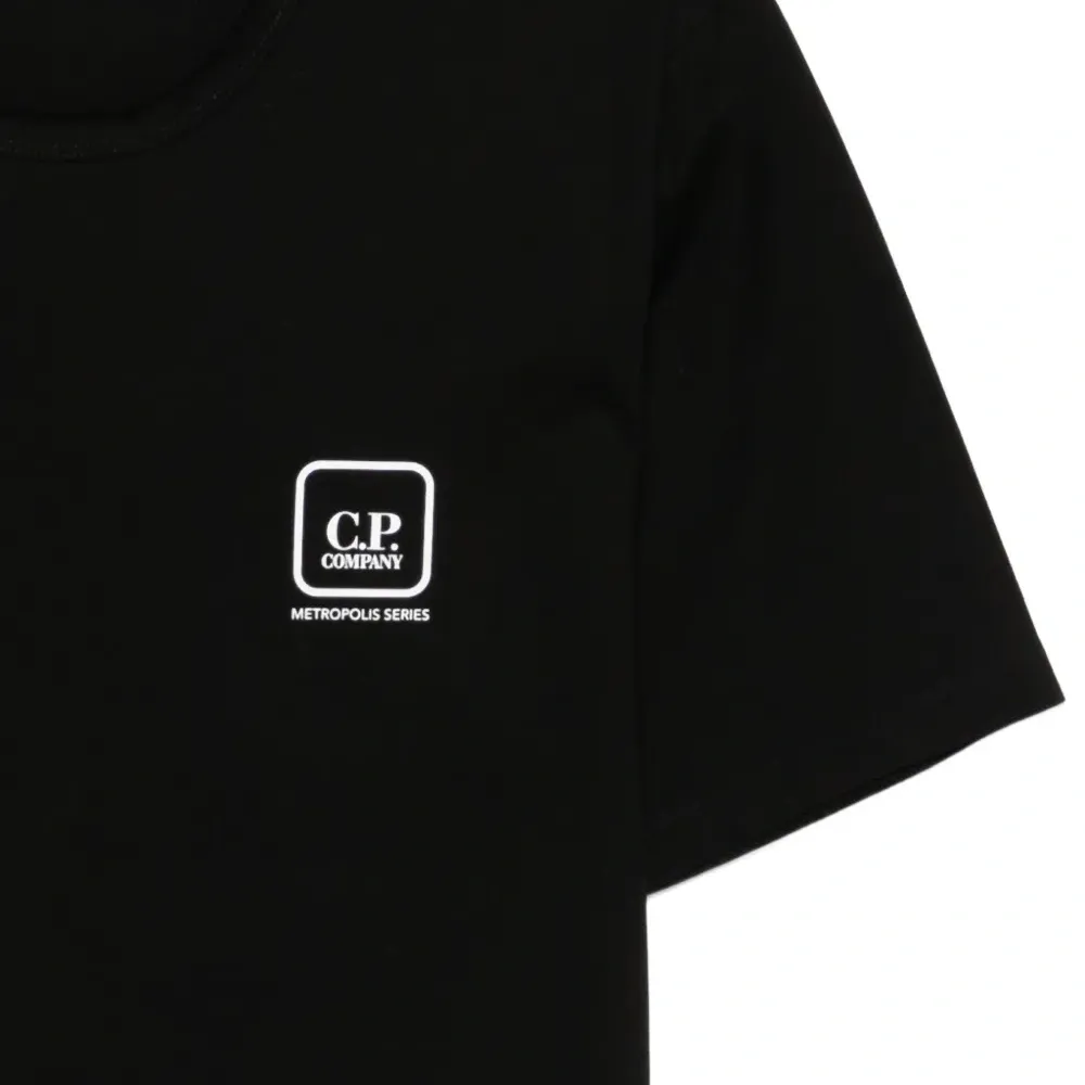 Футболка с логотипом