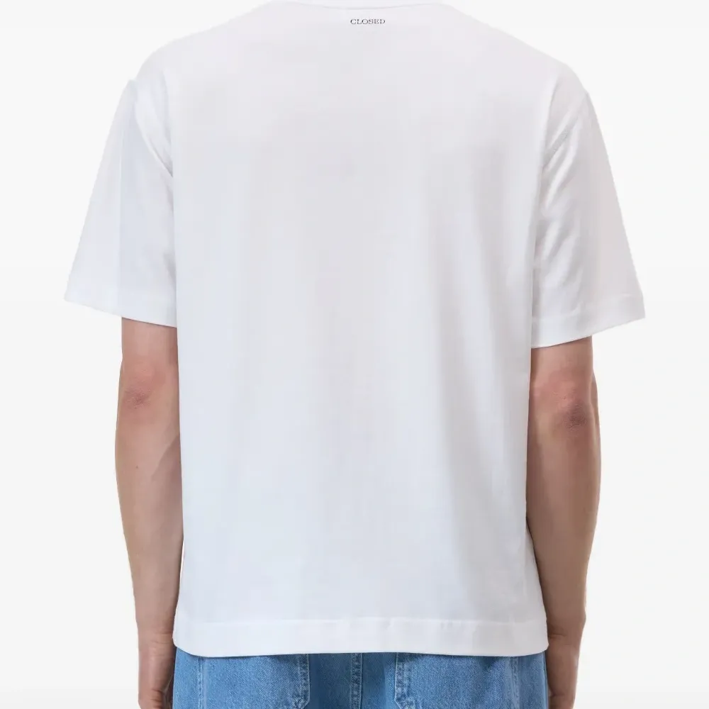 Футболка с графичным принтом Футболка с графичным принтом