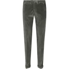 Вельветовые брюки с боковыми карманами