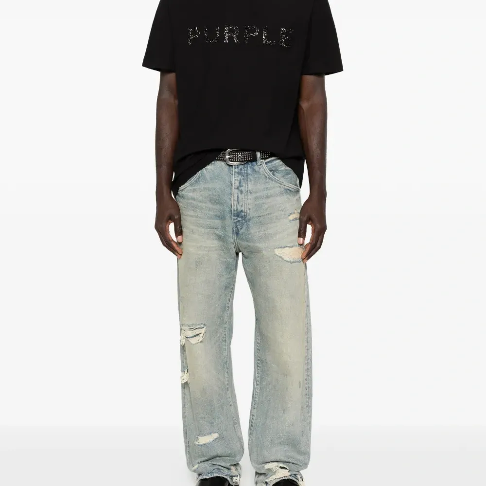 Футболка с логотипом