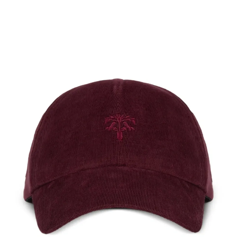Вельветовая кепка с вышивкой