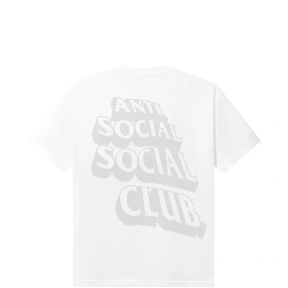 Футболка Everywhere You Look