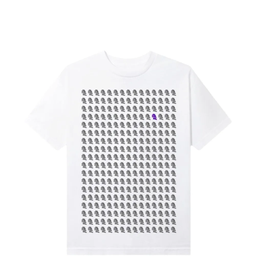 Футболка Everywhere You Look