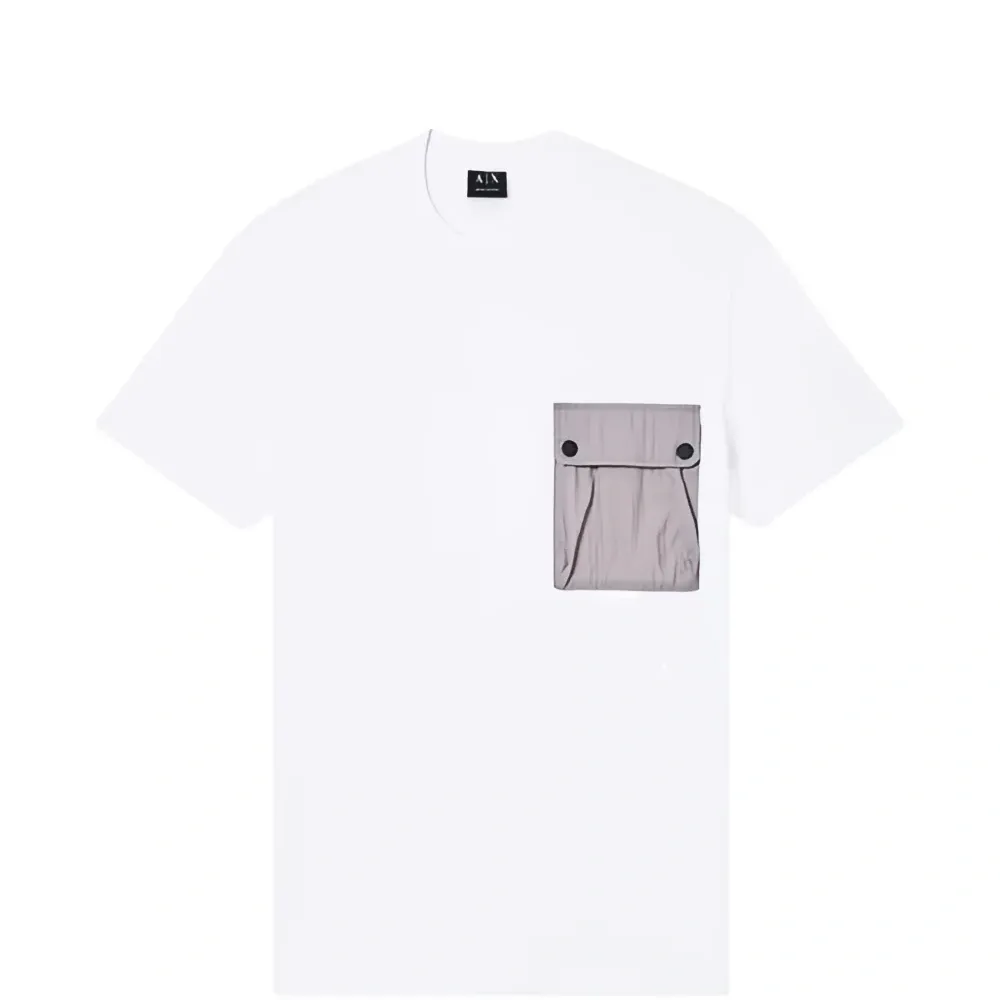 Футболка с накладным карманом