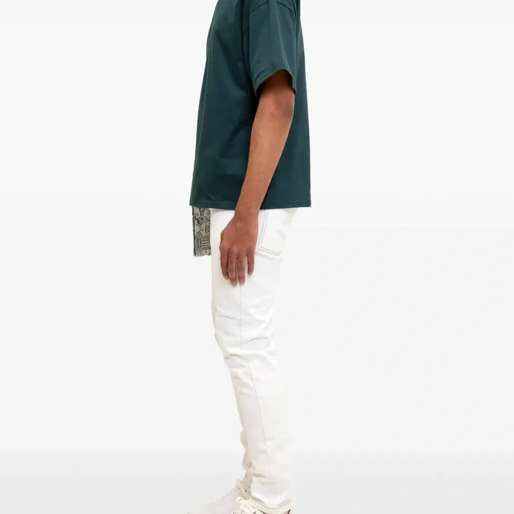 Футболка с высоким воротником