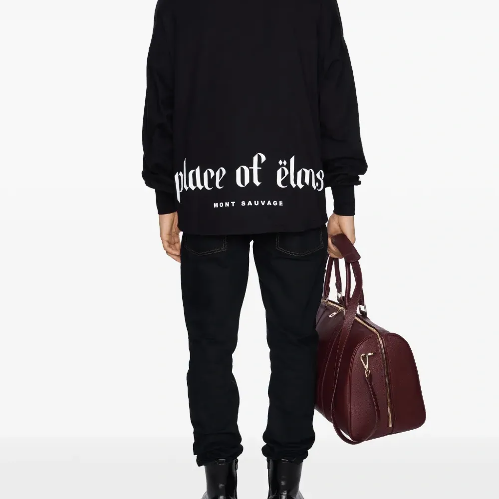 Футболка с длинными рукавами и вышитым логотипом