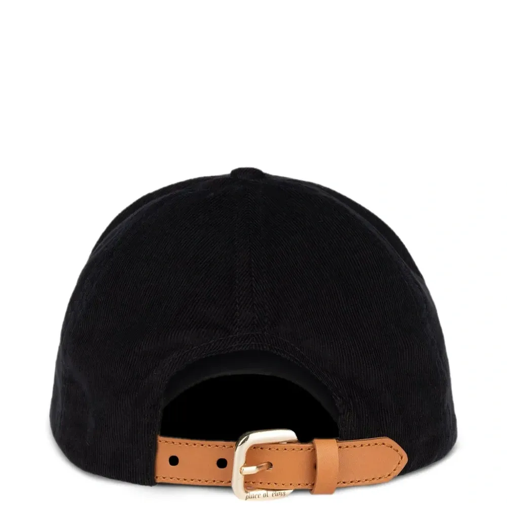 Бейсболка с ремешком