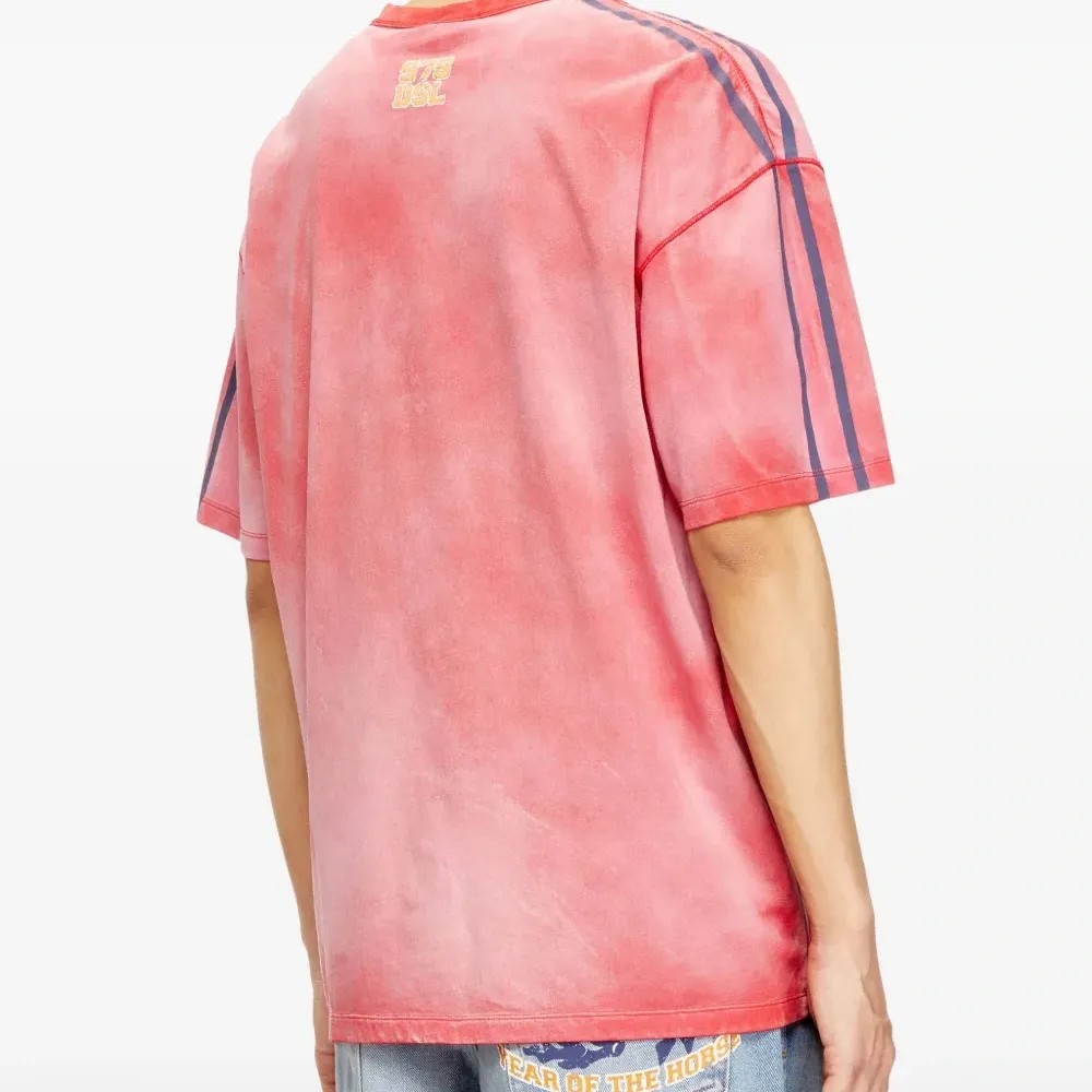 Футболка с принтом