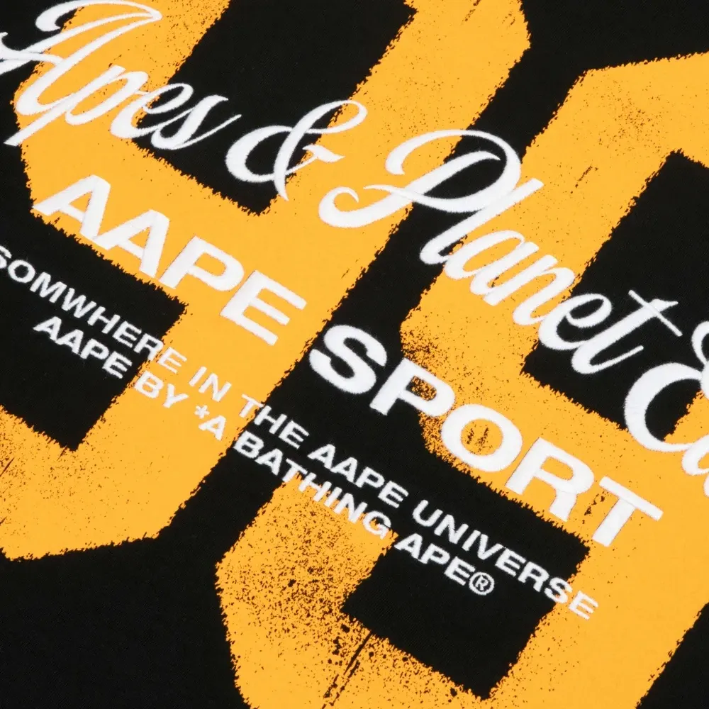 Футболка с длинными рукавами и графическим принтом