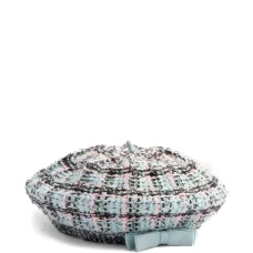 Вязаный берет в полоску