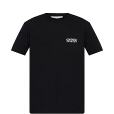 Футболка с пластиной