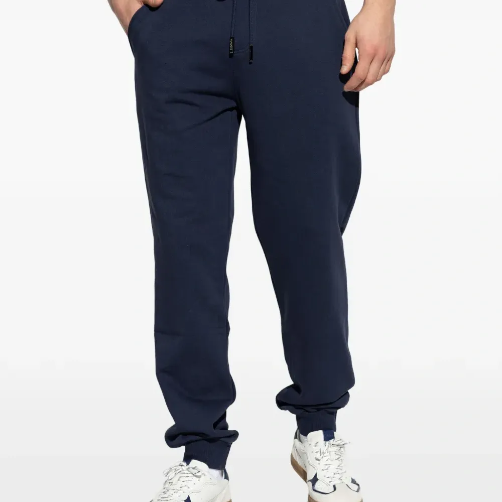 Спортивные брюки на завязках