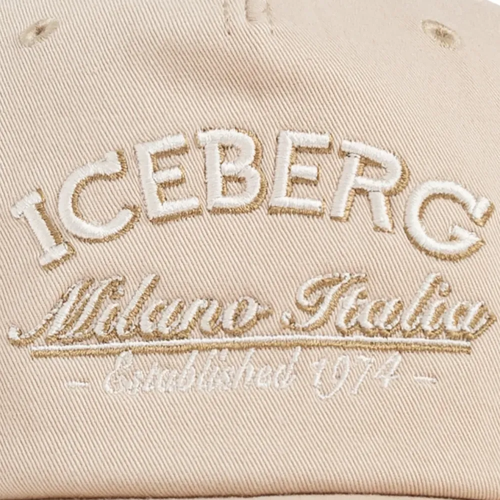 Бейсболка с вышивкой