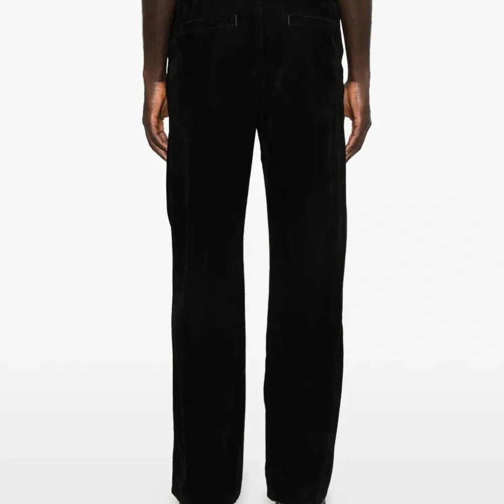 Брюки с карманами