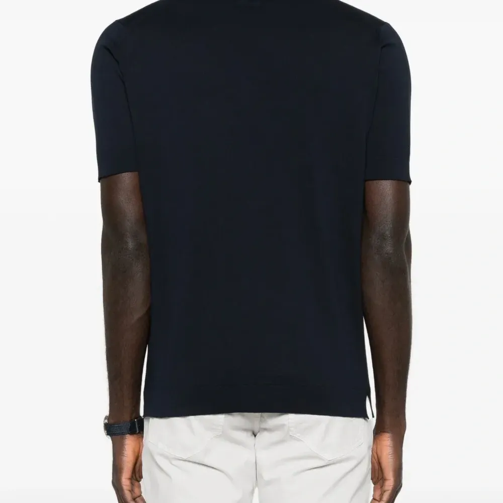 Футболка с короткими рукавами