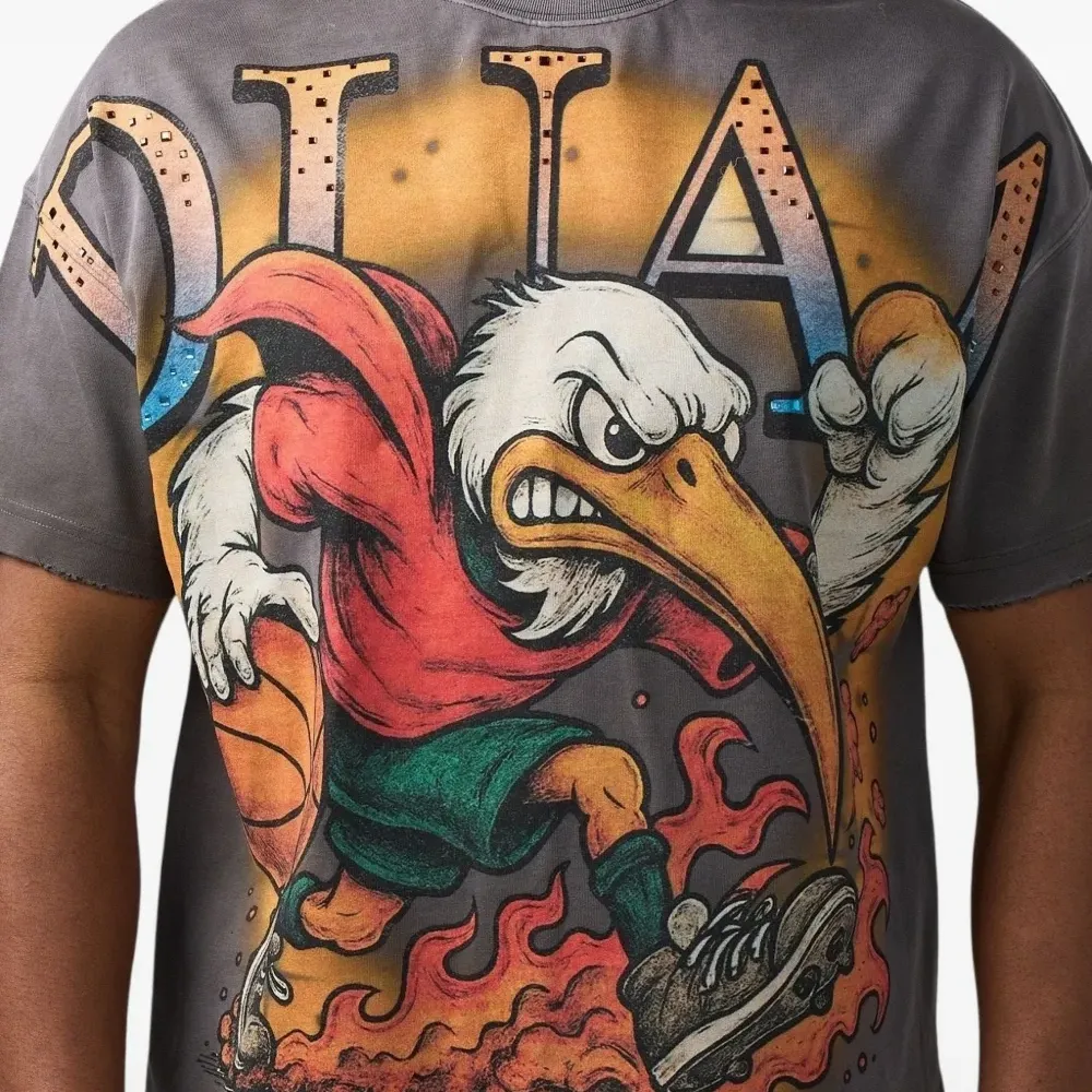 Футболка с изображением птицы