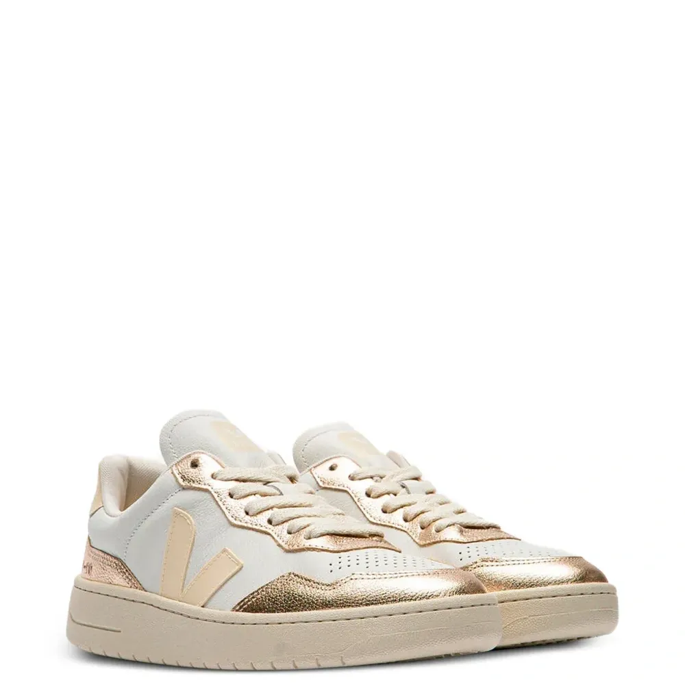 Кожаные кроссовки V-90