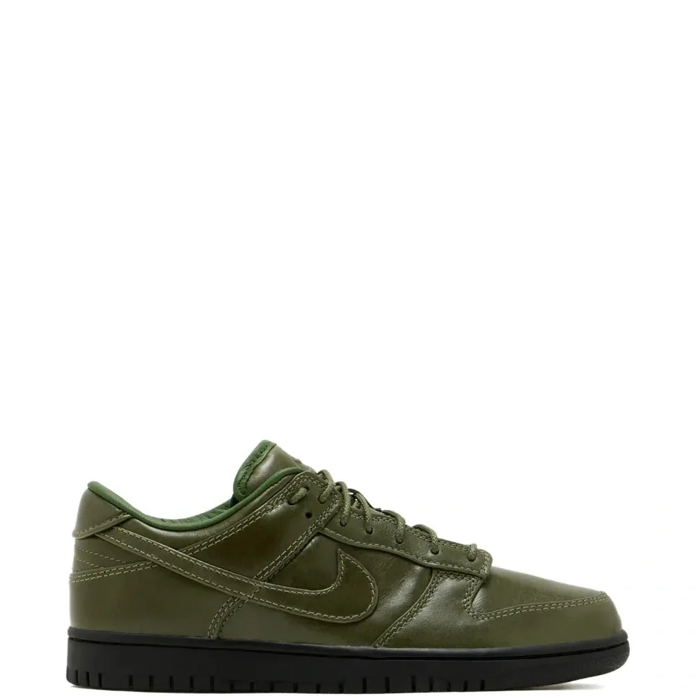 Кроссовки Dunk Low с логотипом