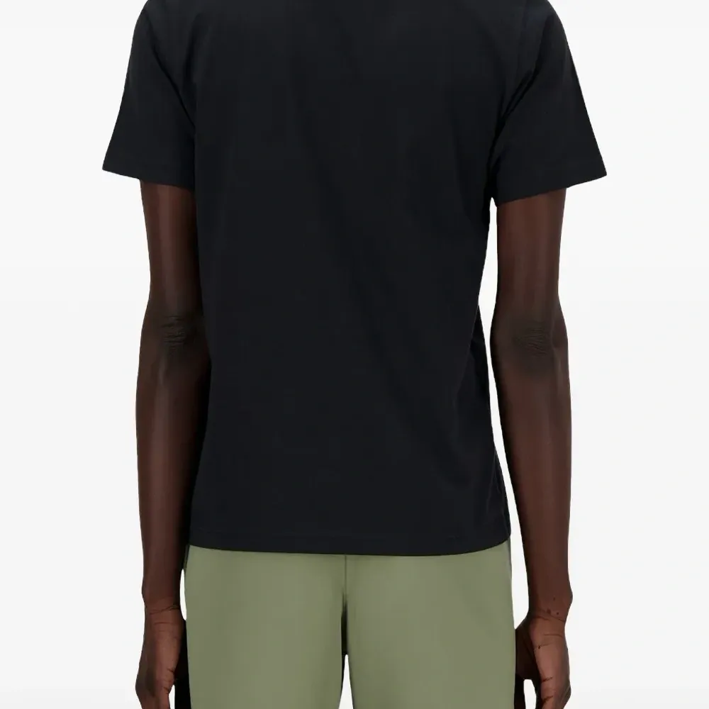 Футболка с логотипом