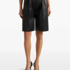 Лёгкие атласные плиссированные шорты Lorette Лёгкие атласные плиссированные шорты Lorette