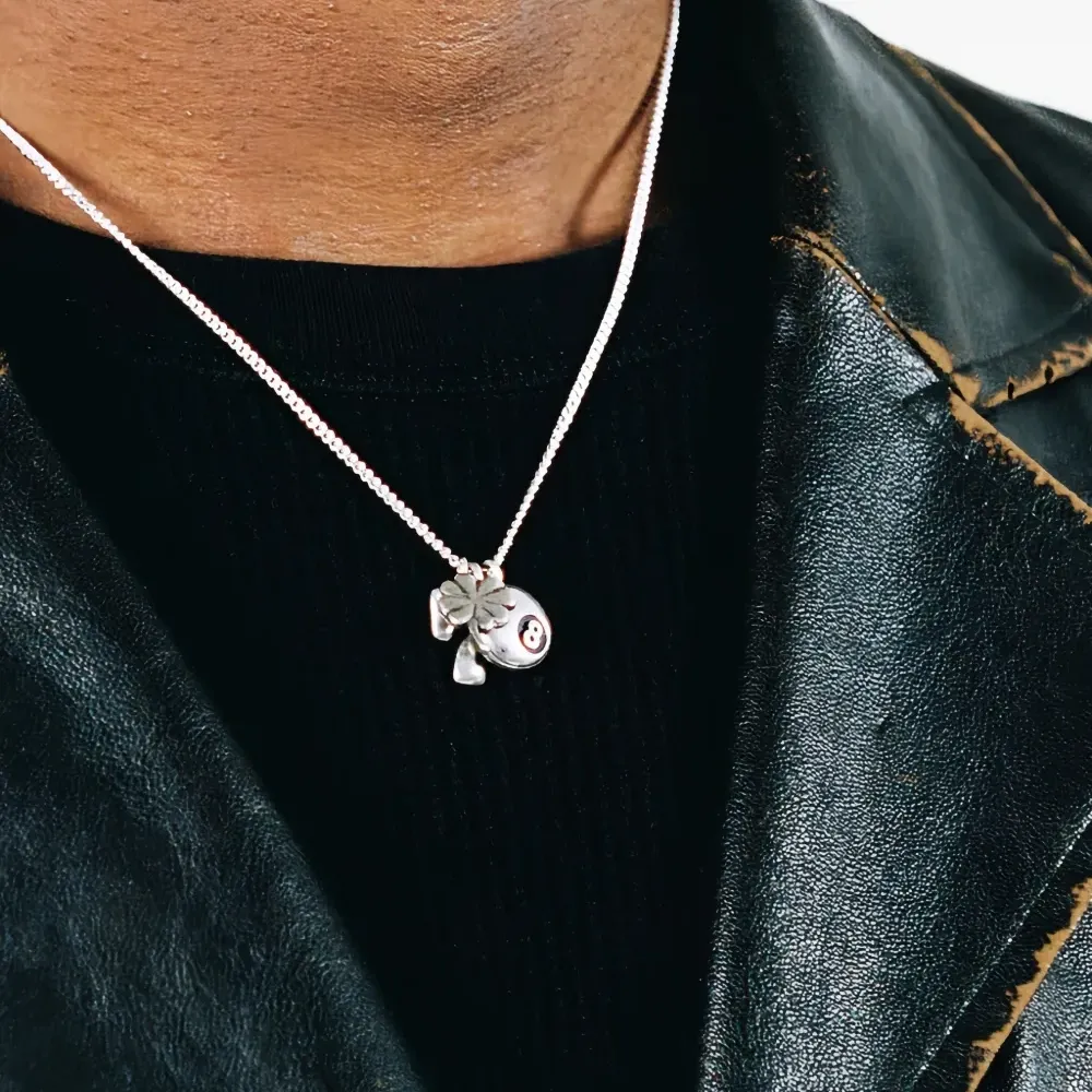 Ожерелье с подвесками из драгоценных металлов