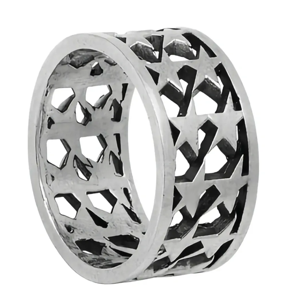 Серебряное кольцо со звездой