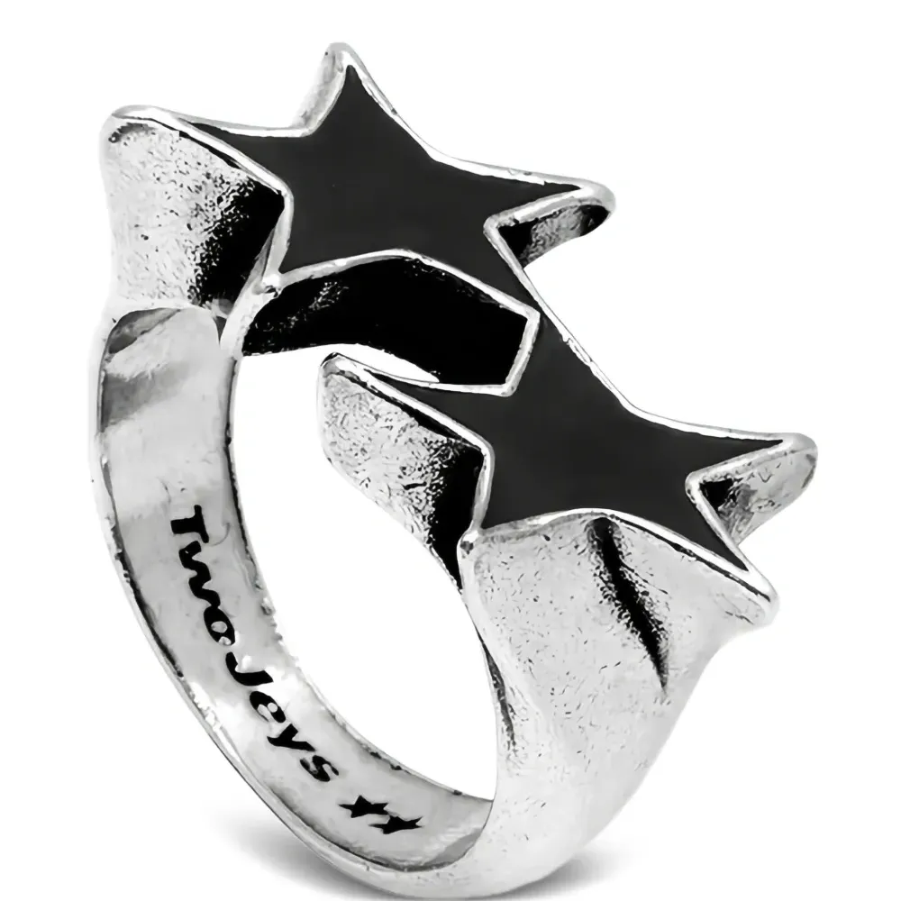 Кольцо из драгоценных металлов со звездой