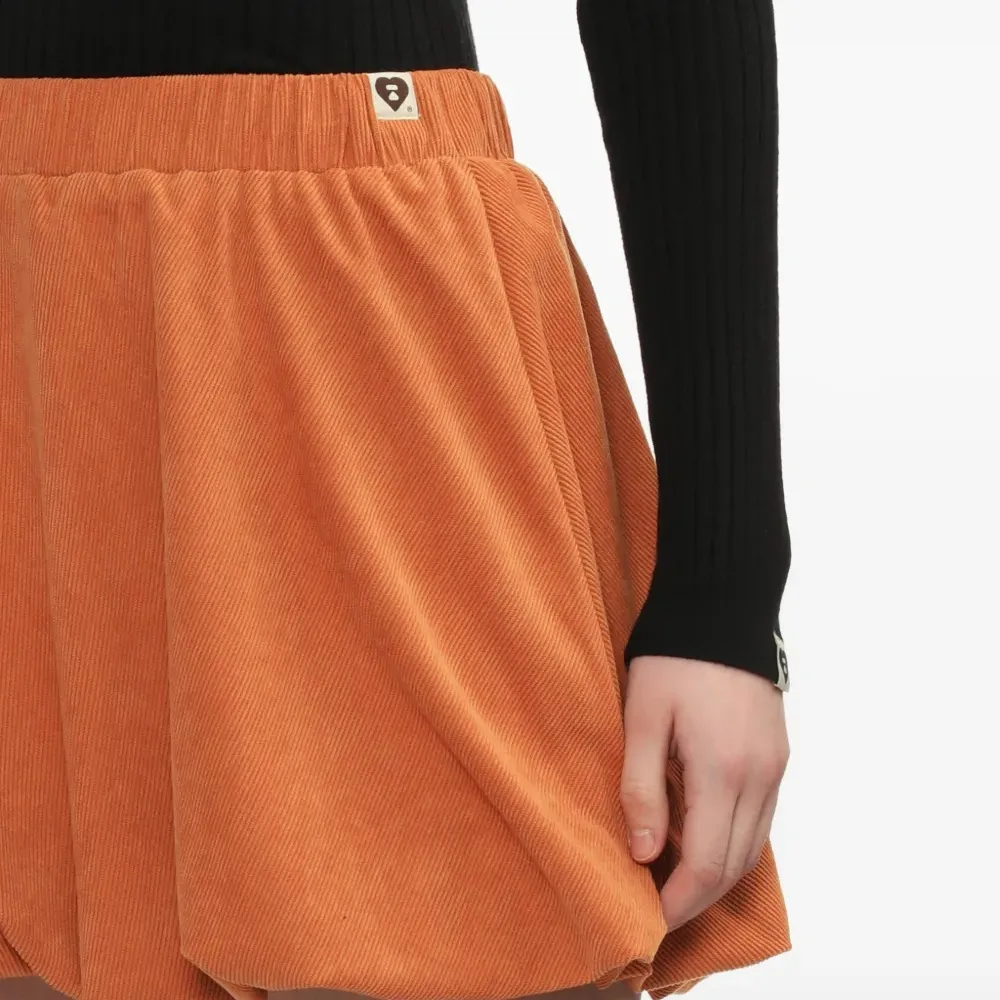 Вельветовая мини-юбка