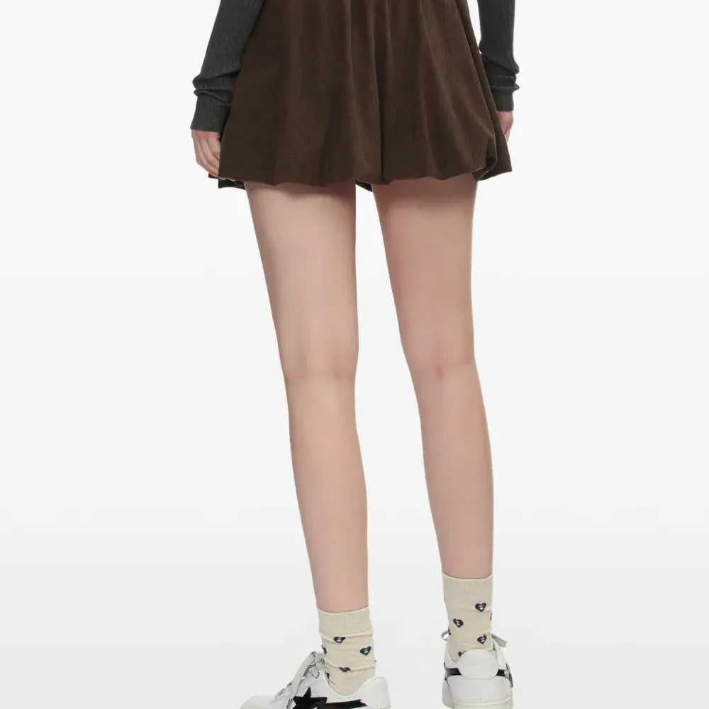 Вельветовая расклешённая юбка