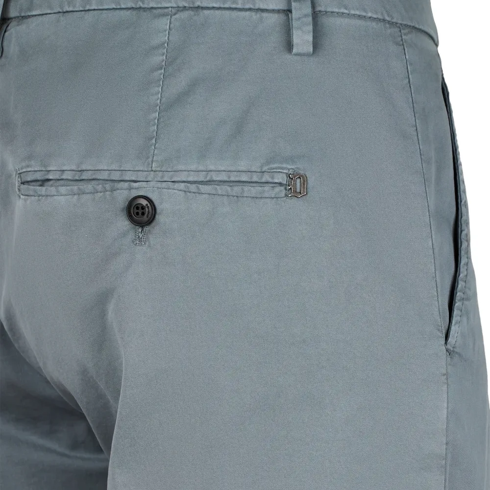 Брюки на пуговицах