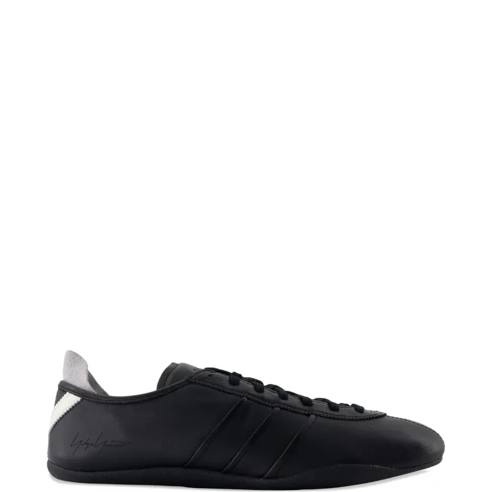 Кожаные кроссовки Tokyo на шнуровке