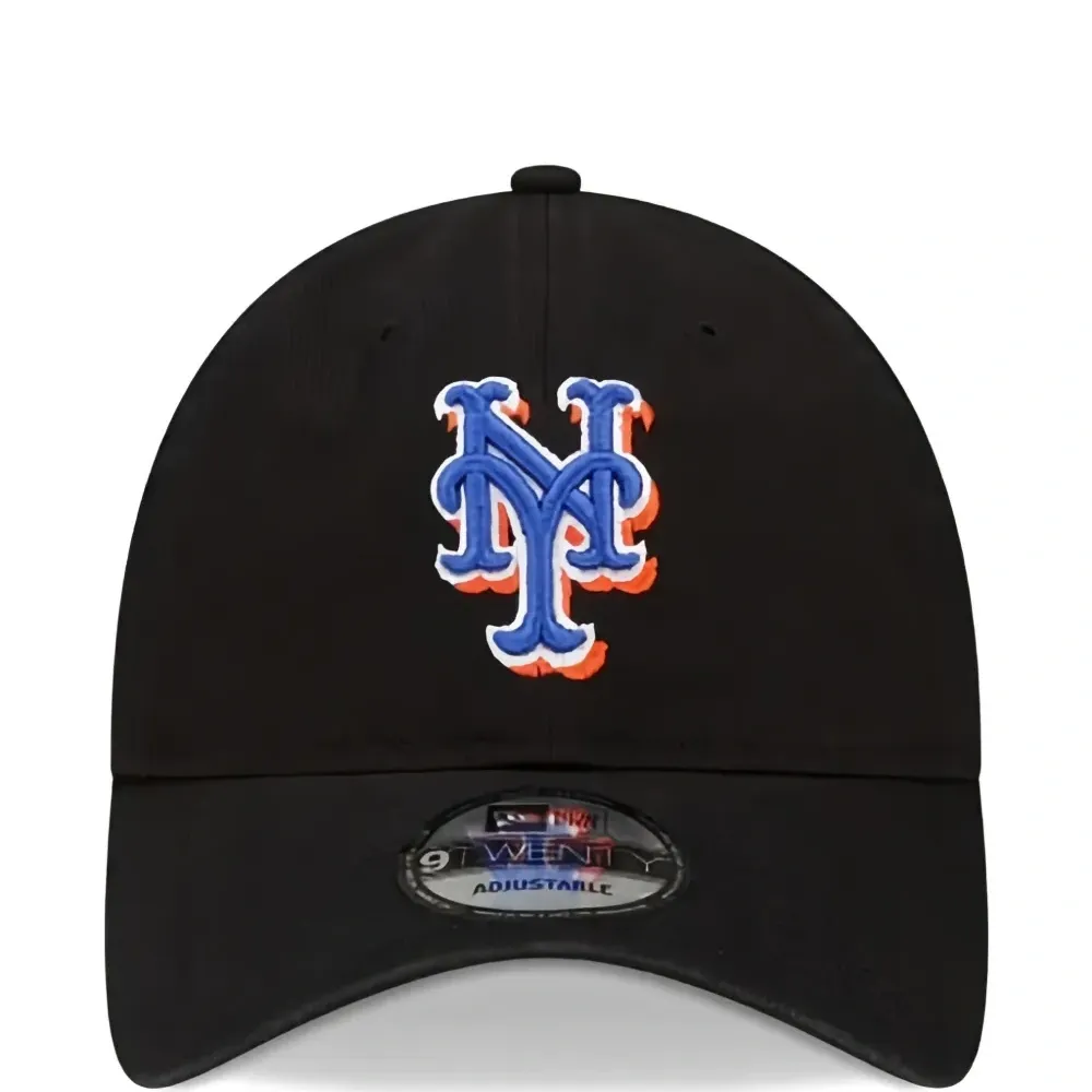 Бейсболка с вышитым логотипом